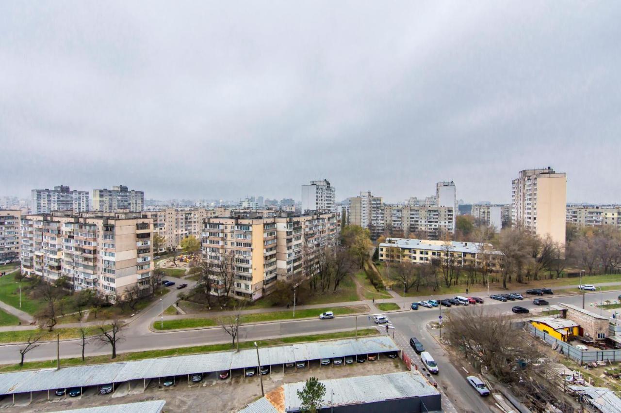 Стильные Апартаменты,Метро Вырлица,Метро Харьковская Kiev Dış mekan fotoğraf